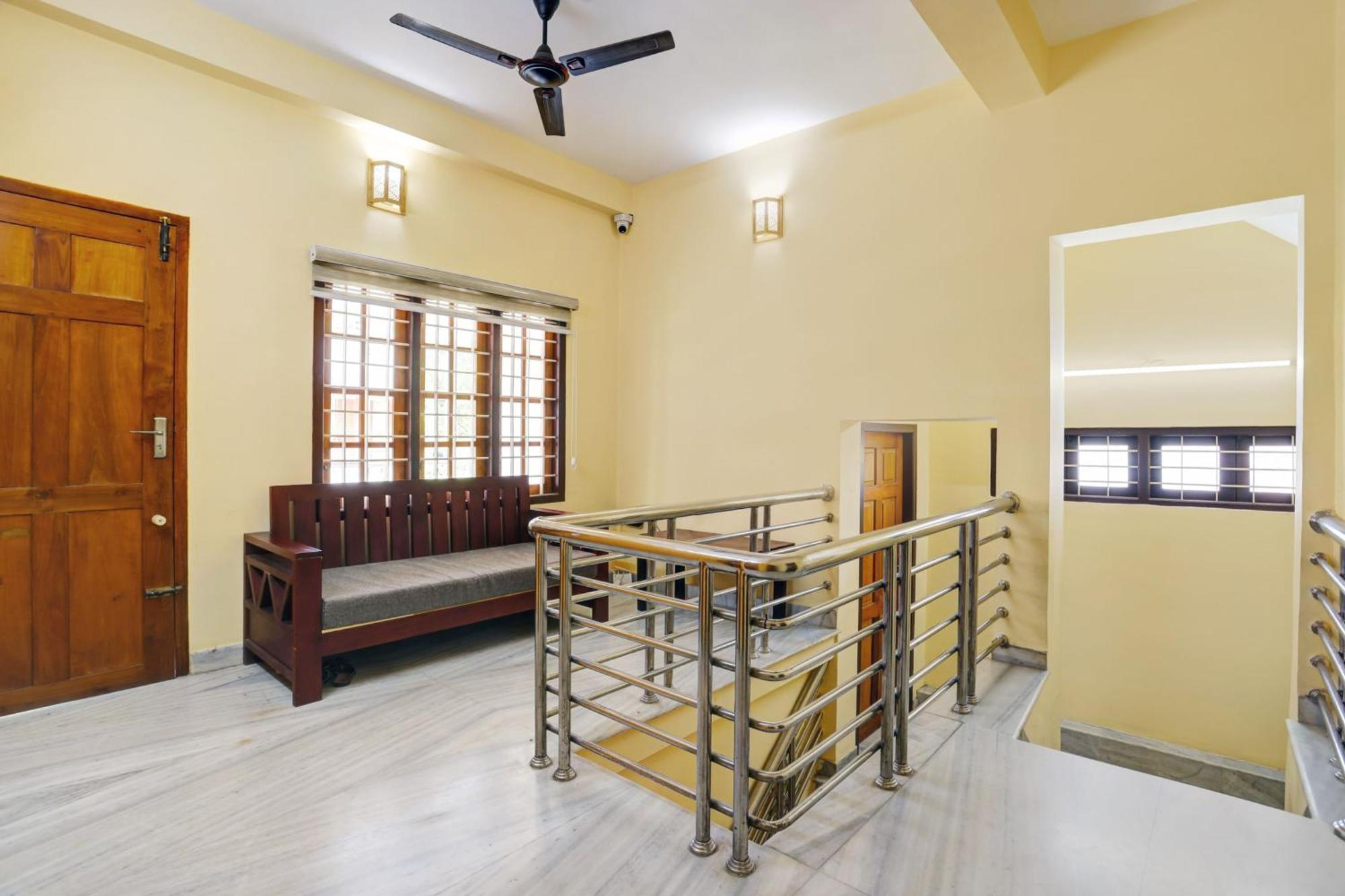 Super Hotel O Lm Residency Thiruvananthapuram Exterior foto